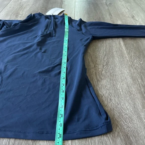 Athleta North Point Rashguard - Picture 6 of 9